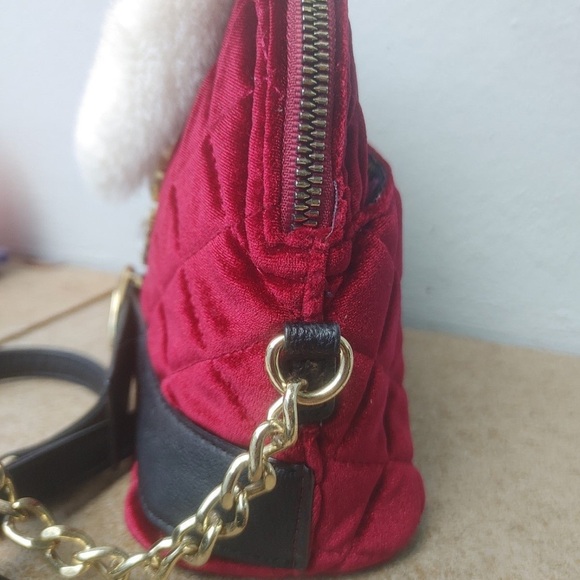 Betsey Johnson Santa suit crossbody - Picture 8 of 12